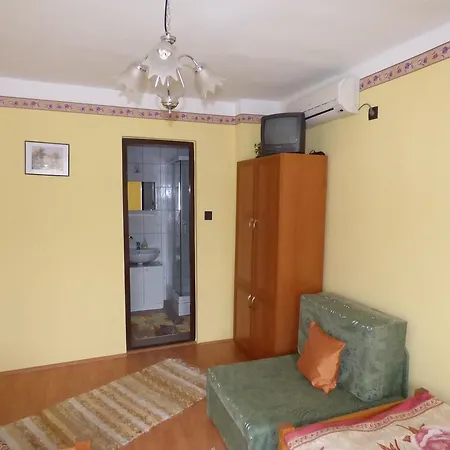Kovacs Vendeghaz Guest house 3*