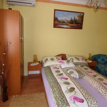 Kovacs Vendeghaz Guest house