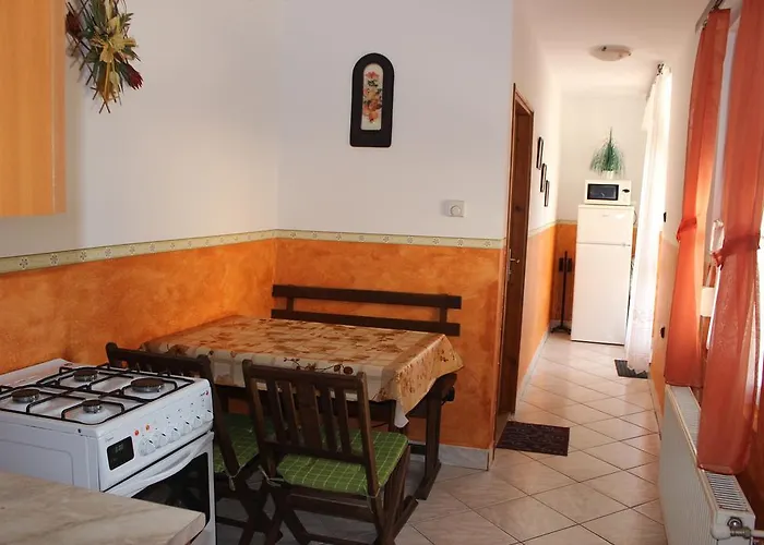 Gasthuis Kovacs Vendeghaz 3*